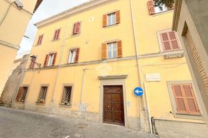 3 LOCALI A VELLETRI