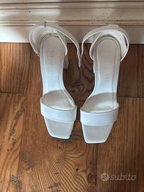 Scarpe primadonna bianche con tacco