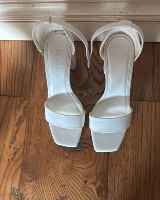 Scarpe primadonna bianche con tacco