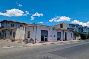 Terreno edificabile con immobile