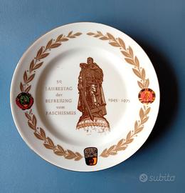 Raro piatto commemorativo DDR 1945 - 1975  Urss