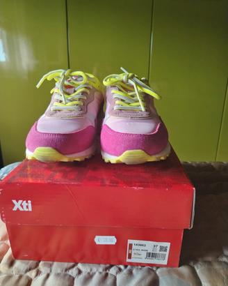 Scarpe XTI