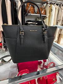 STOCK MICHEAL KORS