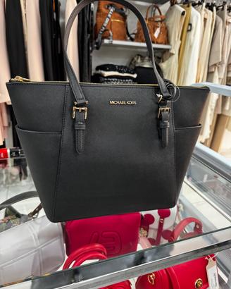 STOCK MICHEAL KORS