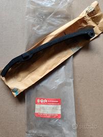 PIATTINO TENDITORE ORIGINALE SUZUKI NUOVO DR500 DR