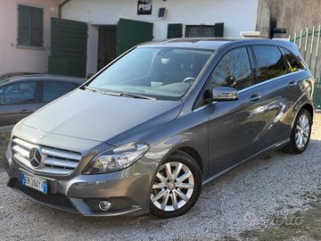 Mercedes-benz B 180 CDI FULLOPT KMCERT RETROCAM