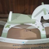 Cavalluccio a dondolo labebe