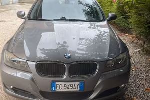 Bmw 318 touring anni 2010.