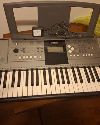 Tastiera Yamaha YPT-330