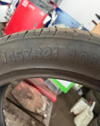 Gomme 265/45R21