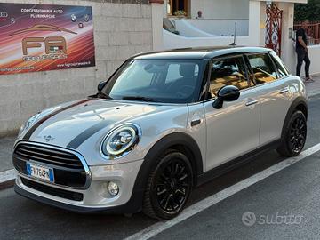 Mini 1.5 Cooper D 5porte B.Street NAVI LED - 2019
