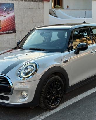 Mini 1.5 Cooper D 5porte B.Street NAVI LED - 2019