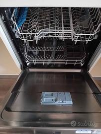 Lavastoviglie indesit INCASSO (per mobile da  60)