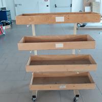 Carrello con cassetti