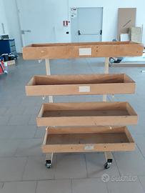 Carrello con cassetti