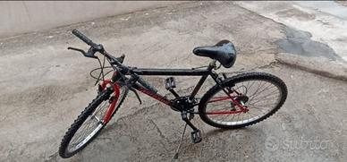 Bicicletta Mountain bike 26