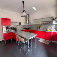 CUCINA AD ANGOLO ROSSA