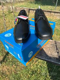 Scarpe Mai indossate