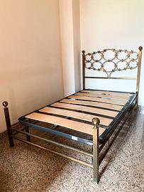 Letto in ottone con rete ortopedica
