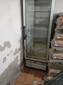 Frigo a vetrina
