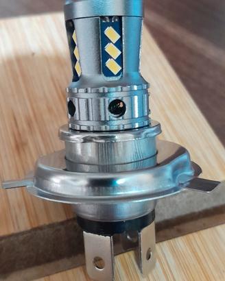 Lampada led moto H4 comprata per errore 