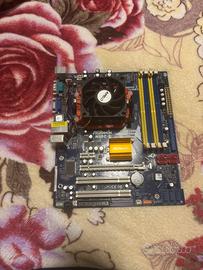 scheda madre asrock n68c-s + cpu amd sempron 140