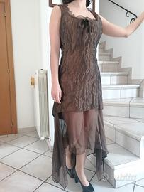 Abito con strascico e stola