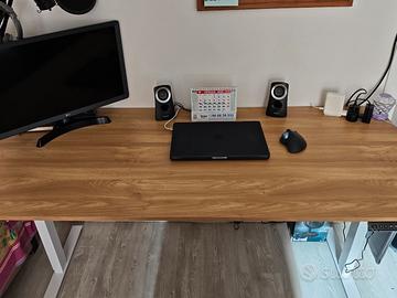 scrivania regolabile elettrica 