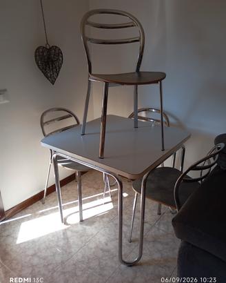Tavolo e sedie Calligaris