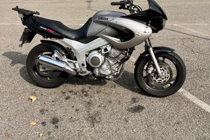 Moto Jamaha TDM 850 come in foto