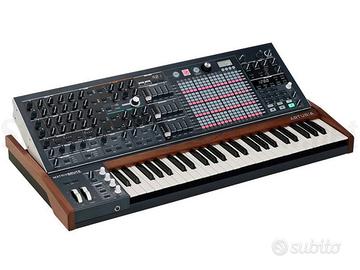 ARTURIA MatrixBrute  + Flight Case  synth