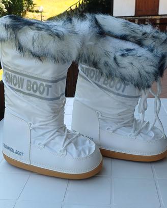 Snow boot