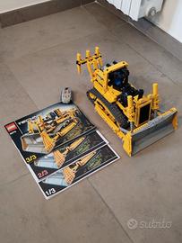 LEGO Technic 8275 Bulldozer - Motorized Bulldozer
