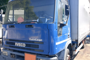Eurocargo con sponda idraulica