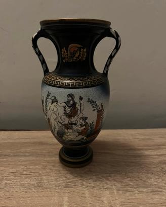 Piccolo vaso con decorazioni greche