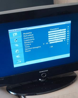 Samsung 26 pollici ( senza il decoder DVB-T2) 