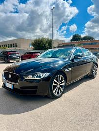 Jaguar XE 2.0 D Turbo 180CV aut. Prestige