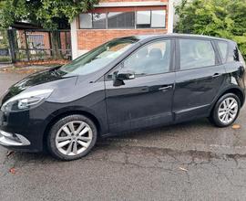 RENAULT Scénic X-Mod 1.5 DCI - 2013
