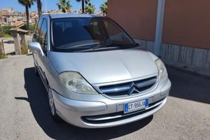 Citroen C8