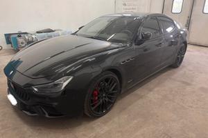 Maserati Ghibli 3.0 V6 Diesel 275cv Gransport-FULL