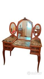 Toilette d'antiquariato