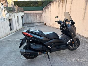 Scooter X-Max 400