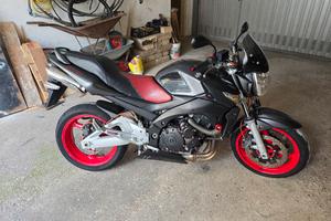 Suzuki gsr 600 yoshimura 2008