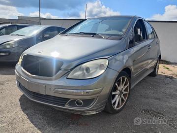 MERCEDES CLASSE B W245 B 200 CDI 140CV - Ricambi