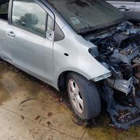 TOYOTA YARIS RICAMBI USATI GARANTITI