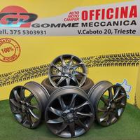 4 Cerchi lega 15 pollici Toyota Yaris