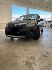 RENAULT Clio 3ª serie - 2010