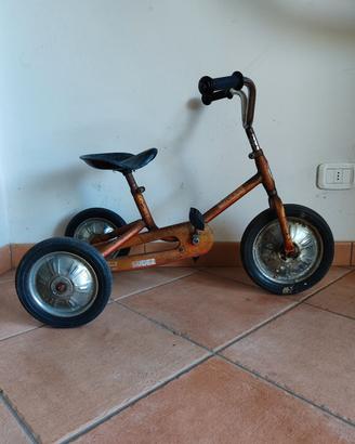 Triciclo vintage 
