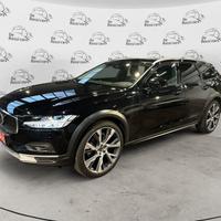 Volvo V90 Cross Country B5 (d) AWD automatico...