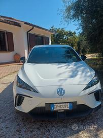 MG4 full elettric 64kw premium